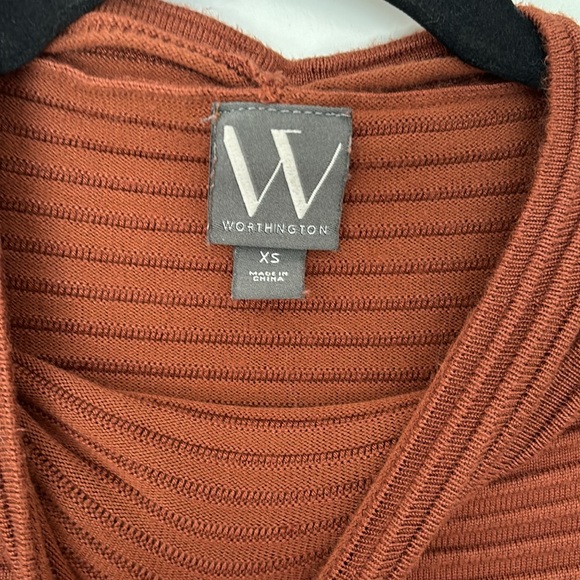 Mock Neck Textured Sweater Vest - Picture 2 of 3